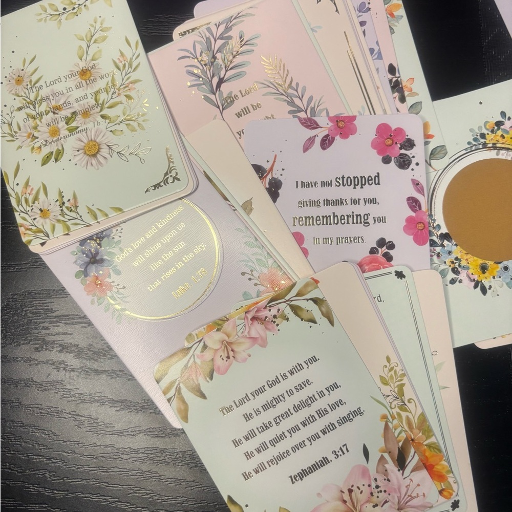 DEVOTIONAL SCRATCHER CARDS SET - Picture 2 of 9